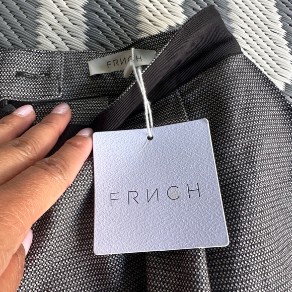 FRNCH skirt - Picture 2 of 2